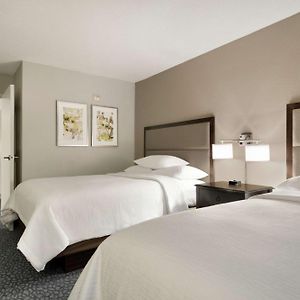 Two-Room Queen Suite Two Queen Beds
